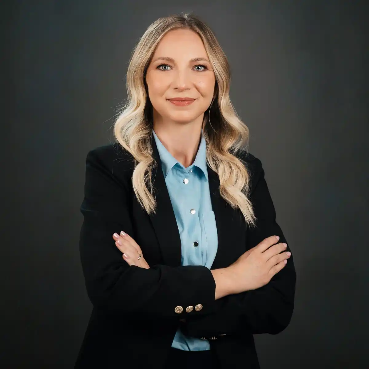 Dr. Emilia Mikulewicz, founder and lead consultant at Cultiva EcoSolutions, in a professional portrait representing her current role supporting horticultural and agricultural businesses through practical, knowledge-driven strategies.